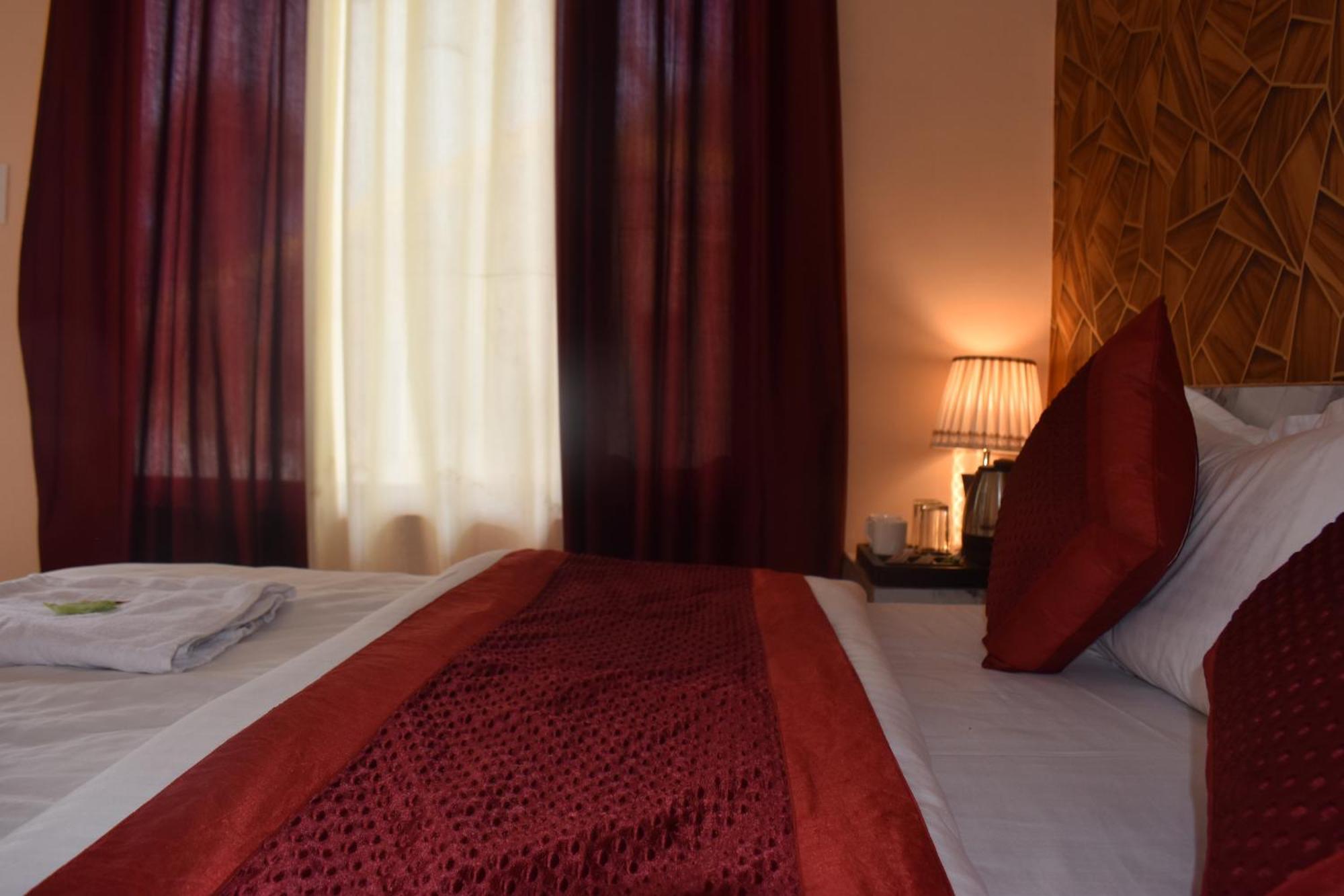Shri Krishna Farms& Resorts Barkot Exteriör bild