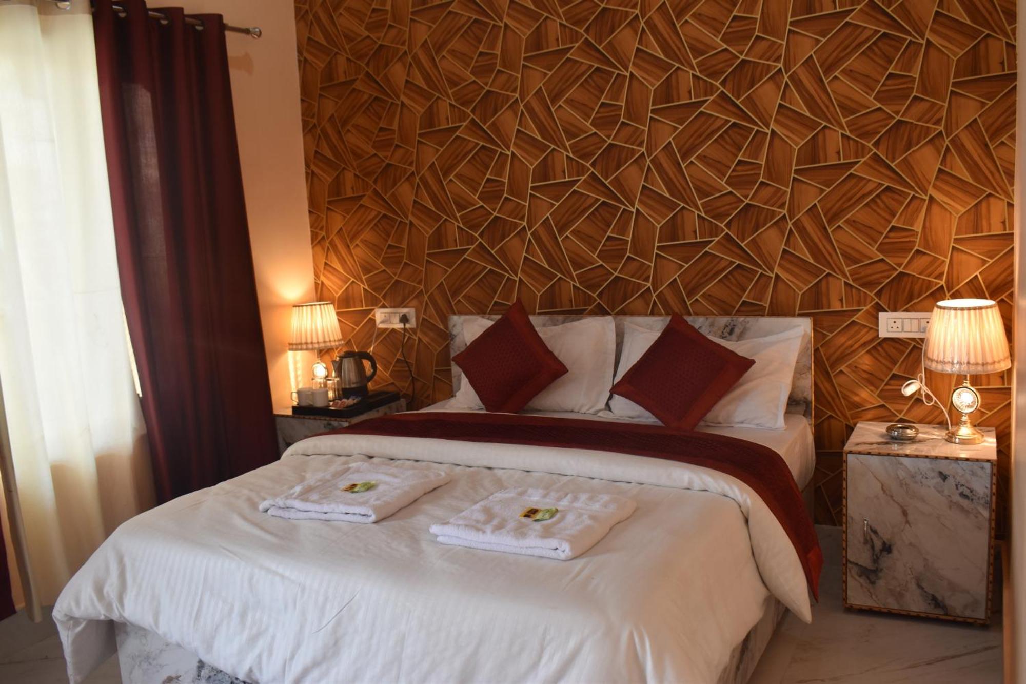 Shri Krishna Farms& Resorts Barkot Exteriör bild